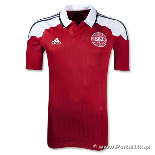 Koszulka-reprezentacji-Danii