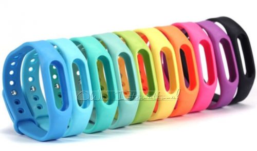 różne kolory opasek do Xiaomi Mi Band